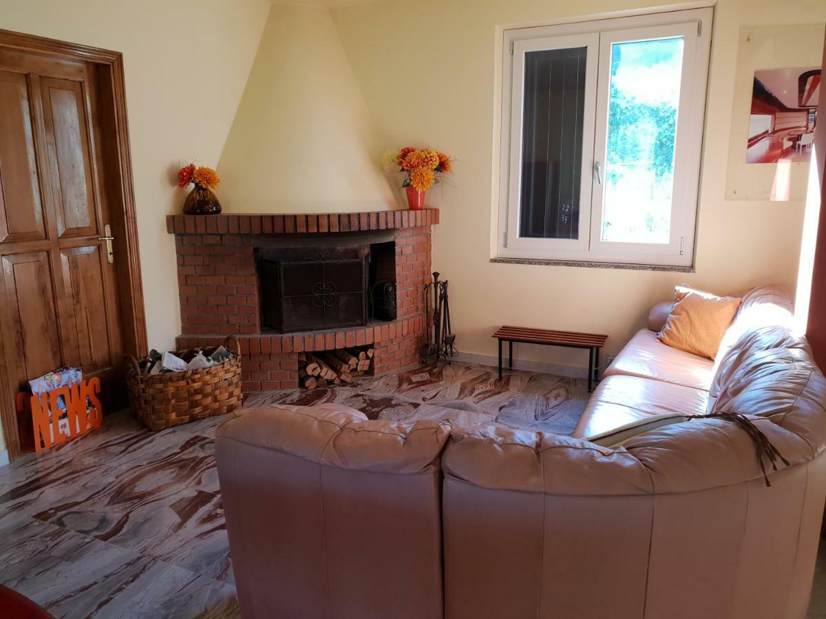 ריקו דל גולפו די ספאציה Villa Mara מראה חיצוני תמונה