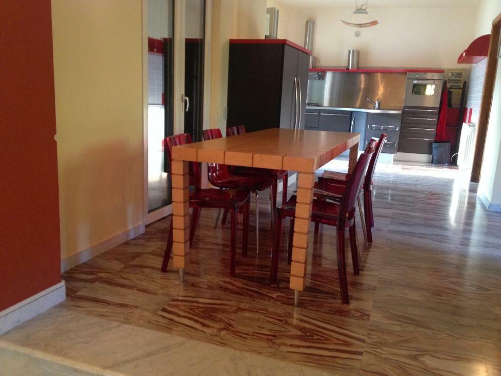 ריקו דל גולפו די ספאציה Villa Mara מראה חיצוני תמונה